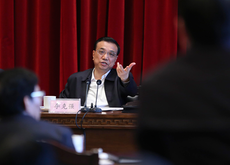 李克强:把稳增长保就业提效益作为紧要之务 李克强:把稳增长保就业提效益作为紧要之务